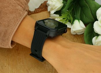 Smartwatch dziecięcy Garett Kids Essa 4G czarny damski bok.jpg